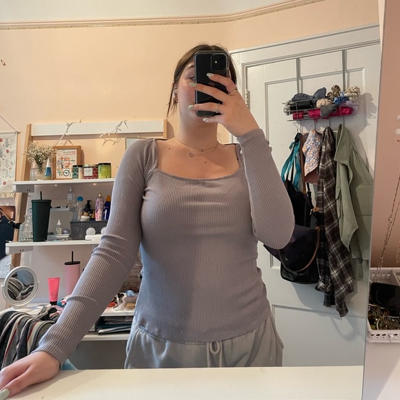 H&M long sleeve grey shirt - Picture 1 of 1